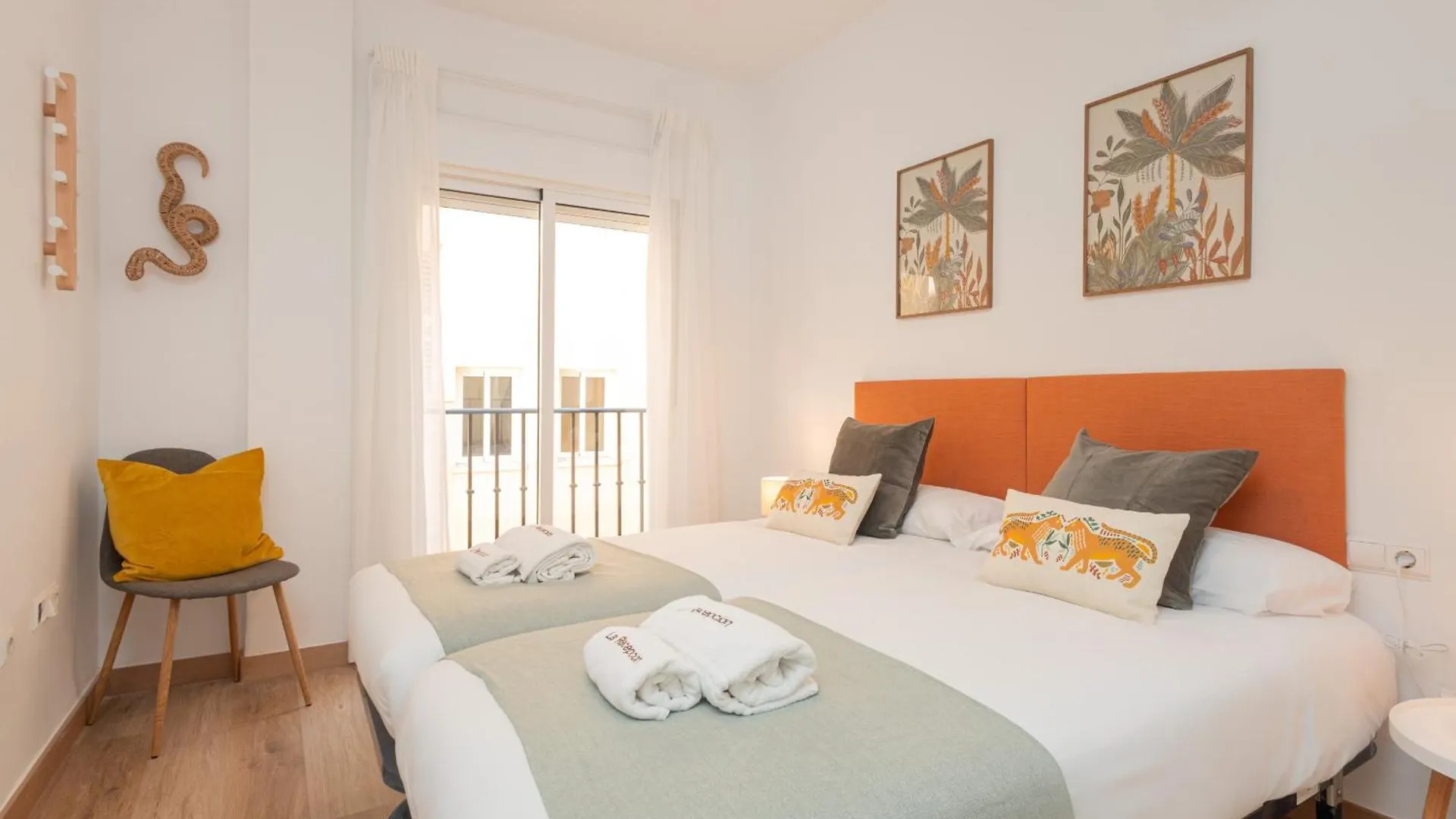C21 Trendy 2 Bdr & Parking Downtown Apartment Malaga 0*,